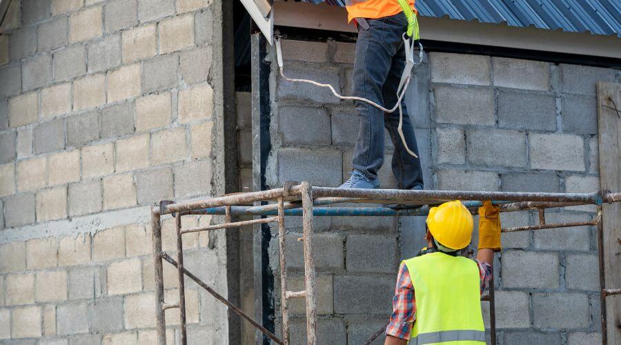 Professional residential roofers in Alma, NE